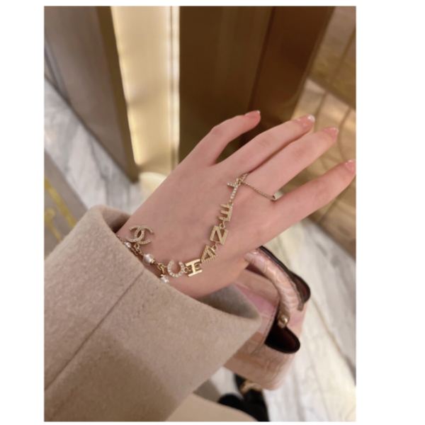 replik,replica,schmuck,1:1,beste,ohrringe,ring,Repliken 23/Chanel-Buchstaben-Perlenarmband replik,replica,schmuck,1:1,beste,ohrringe,ring,Repliken 23/Chanel-Buchstaben-Perlenarmband