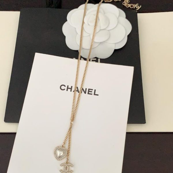 replik,replica,schmuck,1:1,beste,ohrringe,ring,Repliken Runde, doppelseitig gravierte Brosche von Chanel
