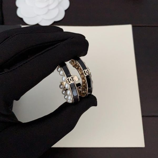 replik,replica,schmuck,1:1,beste,ohrringe,ring,Repliken Chanel-Halskette mit runden Perlen in Schwarz und Weiß