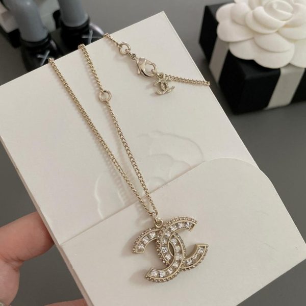 replik,replica,schmuck,1:1,beste,ohrringe,ring,Repliken Chanel runde zweifarbige schwarz-weiße Ohrringe
