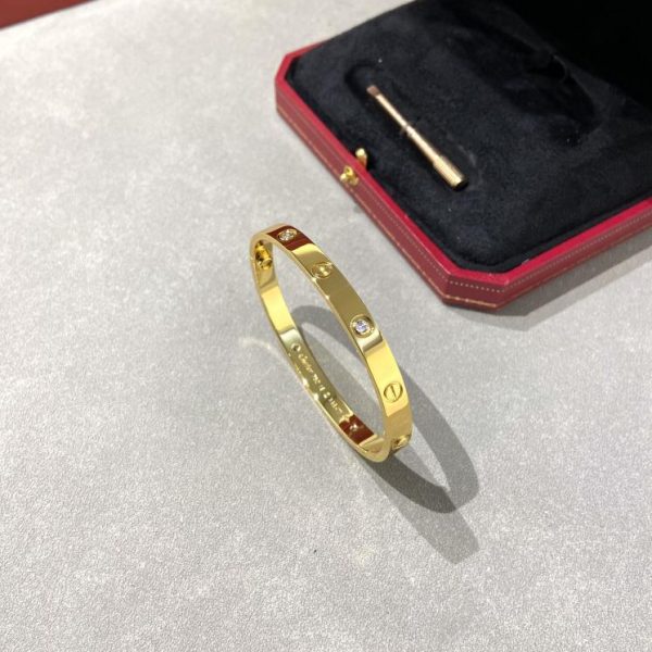 replik,replica,schmuck,1:1,beste,ohrringe,ring,Repliken Breites Cartier-Armband mit vier Diamanten