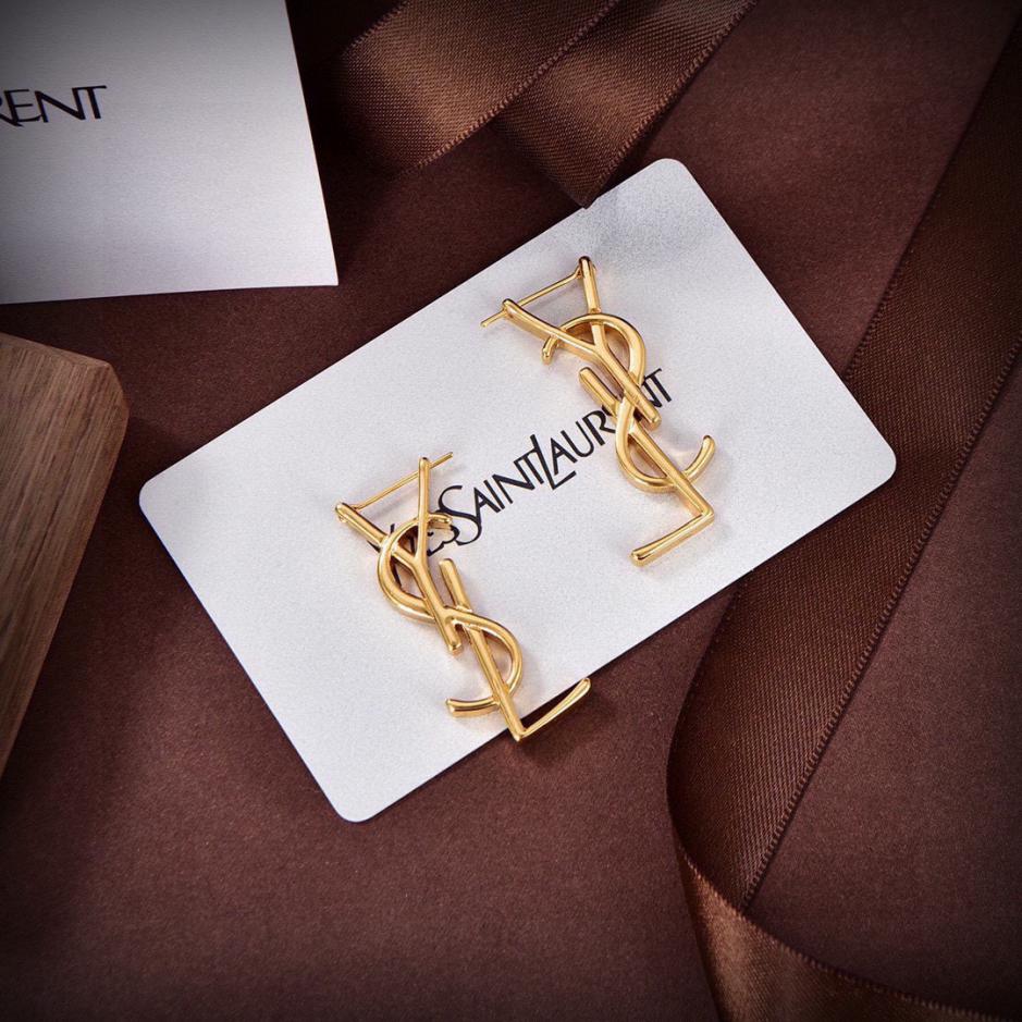replik,replica,schmuck,1:1,beste,ohrringe,ring,Repliken Ohrringe mit YSL-Buchstaben replik,replica,schmuck,1:1,beste,ohrringe,ring,Repliken Ohrringe mit YSL-Buchstaben