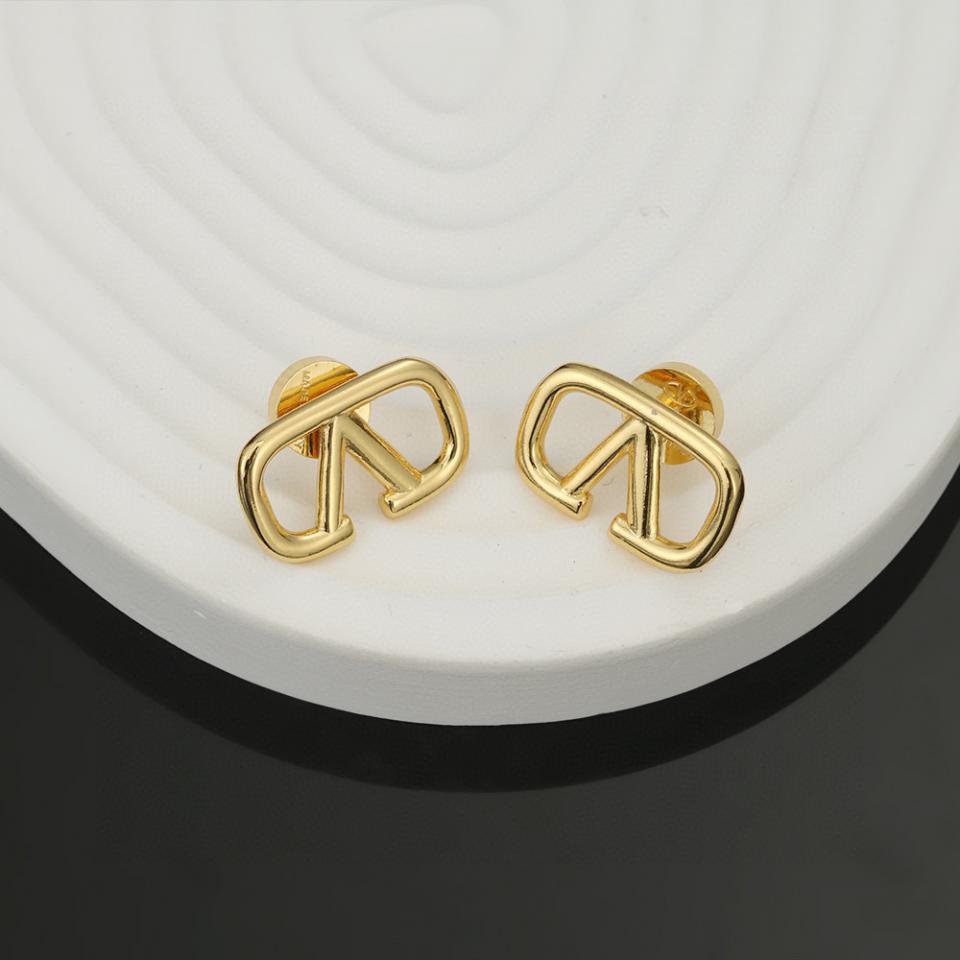 replik,replica,schmuck,1:1,beste,ohrringe,ring,Repliken V-förmige Ohrringe mit Valentino-Logo replik,replica,schmuck,1:1,beste,ohrringe,ring,Repliken V-förmige Ohrringe mit Valentino-Logo