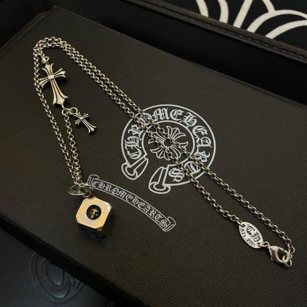 replik,replica,schmuck,1:1,beste,ohrringe,ring,Repliken Chrom-Herzen-Kugelperlen-Kreuz-Pullover-Kette