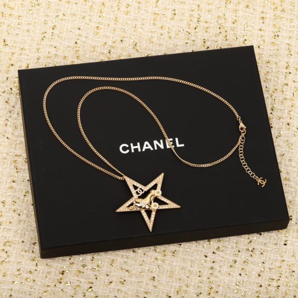 replik,replica,schmuck,1:1,beste,ohrringe,ring,Repliken Chanel-Halskette mit halber Perle und halber Kette