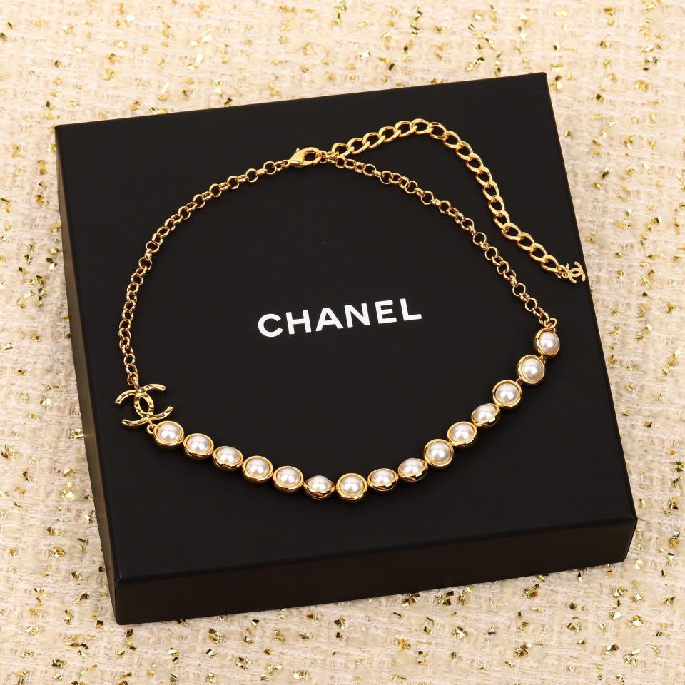 replik,replica,schmuck,1:1,beste,ohrringe,ring,Repliken Chanel-Halskette mit halber Perle und halber Kette replik,replica,schmuck,1:1,beste,ohrringe,ring,Repliken Chanel-Halskette mit halber Perle und halber Kette