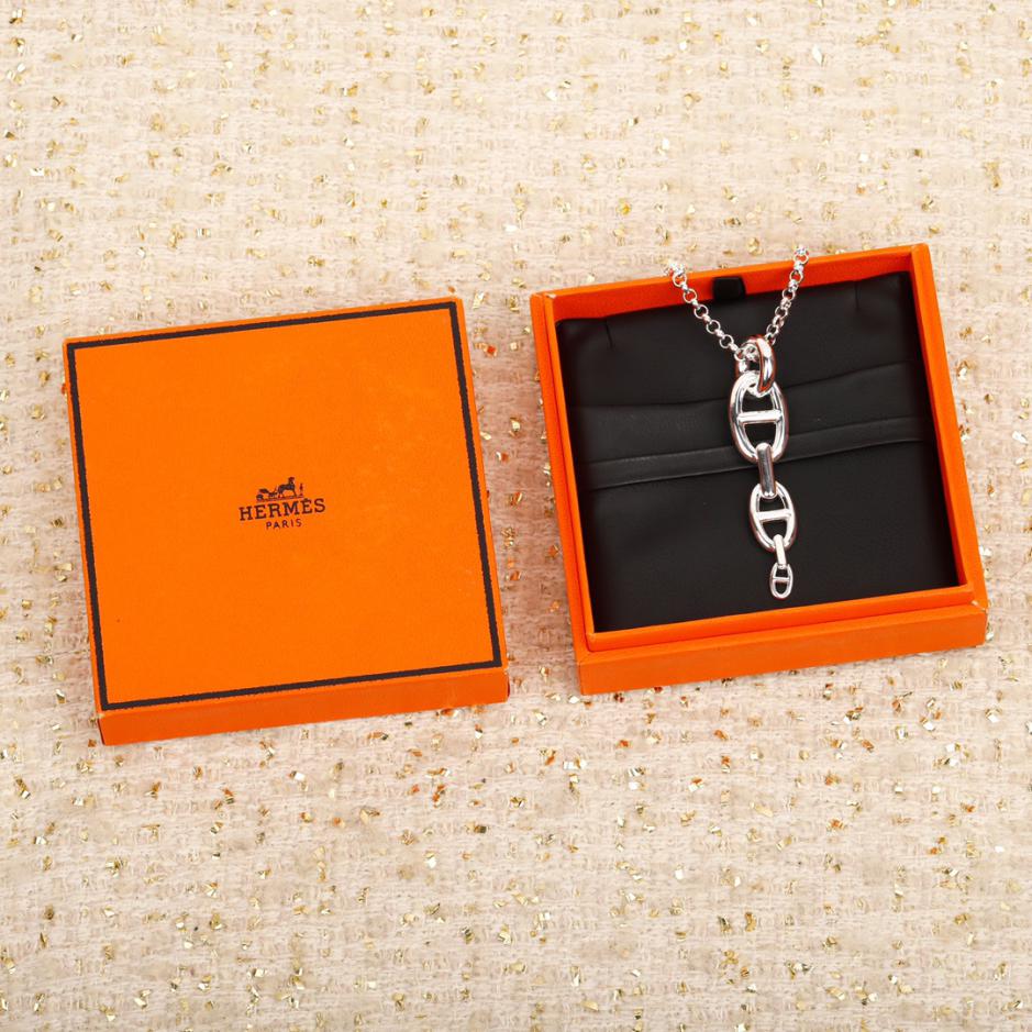 replik,replica,schmuck,1:1,beste,ohrringe,ring,Repliken Hermes-Halskette mit Schweinenase replik,replica,schmuck,1:1,beste,ohrringe,ring,Repliken Hermes-Halskette mit Schweinenase