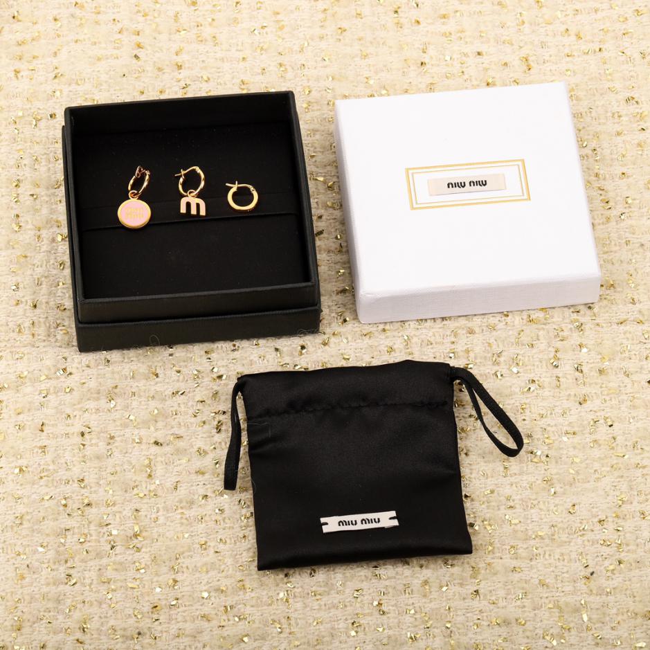 replik,replica,schmuck,1:1,beste,ohrringe,ring,Repliken Miu Miu Ohren replik,replica,schmuck,1:1,beste,ohrringe,ring,Repliken Miu Miu Ohren