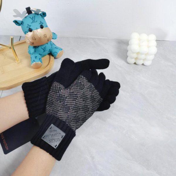 replik,replica,schmuck,1:1,beste,ohrringe,ring,Repliken Die ersten exklusiven Handschuhe aus dicker Wolle von Louis Vuitton sind für Männer und Frauen erhältlich
