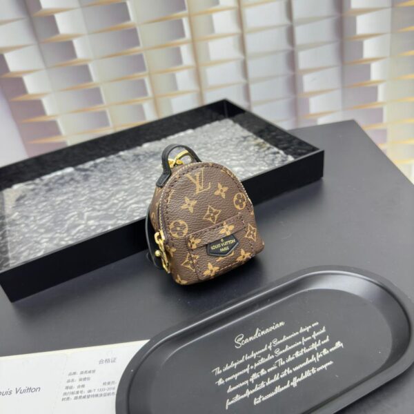 replik,replica,schmuck,1:1,beste,ohrringe,ring,Repliken HMMMMS Mini Pegasus Schaffell