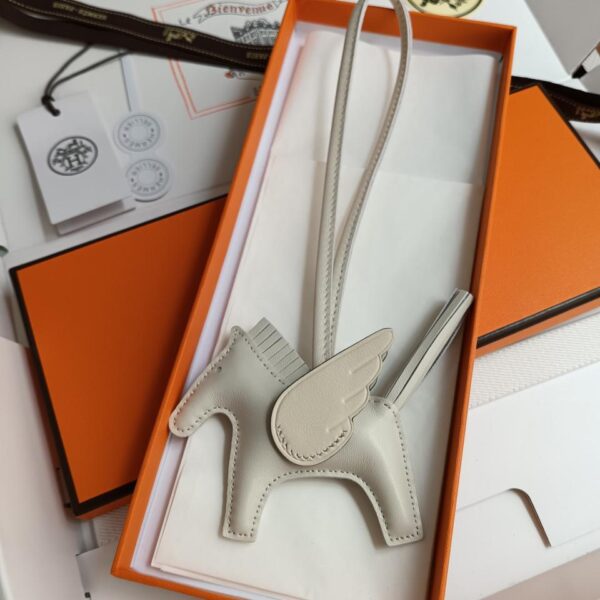 replik,replica,schmuck,1:1,beste,ohrringe,ring,Repliken HMMMMS Mini Pegasus Schaffell Top Version (3FDF)