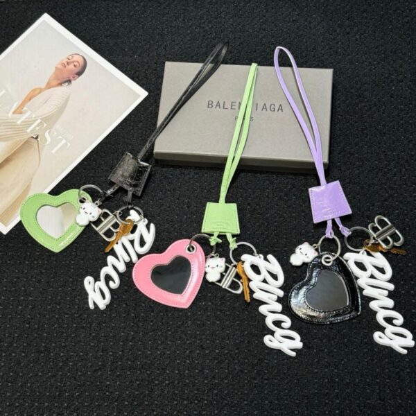 replik,replica,schmuck,1:1,beste,ohrringe,ring,Repliken Loewe Anhänger Pinguin aus Filz und Leder (AE10)
