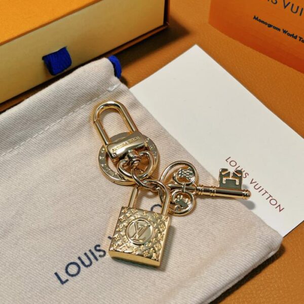 replik,replica,schmuck,1:1,beste,ohrringe,ring,Repliken LV Iconic Letter Logo Damentaschen-Schlüsselanhänger M01653(659F)