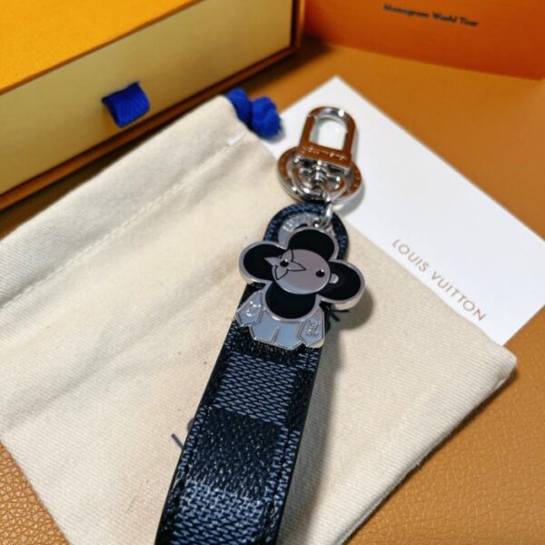replik,replica,schmuck,1:1,beste,ohrringe,ring,Repliken LV VIVIENNE DRAGONNE Taschen und Schlüsselanhänger