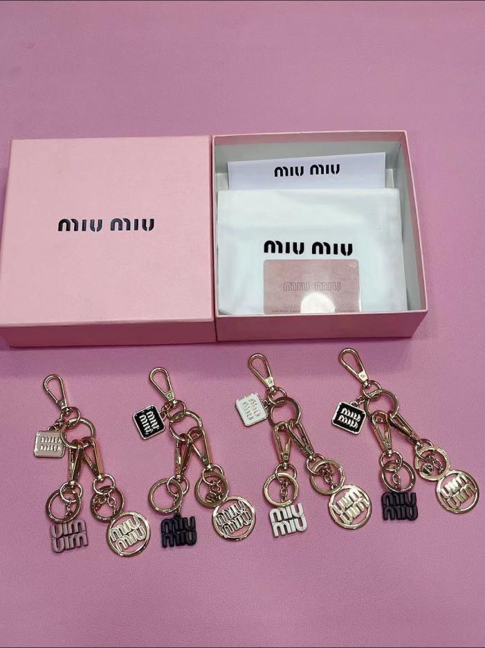 replik,replica,schmuck,1:1,beste,ohrringe,ring,Repliken MiuMiu Schlüsselanhänger aus Rindsleder (A3EE) replik,replica,schmuck,1:1,beste,ohrringe,ring,Repliken MiuMiu Schlüsselanhänger aus Rindsleder (A3EE)