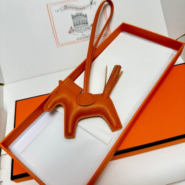 replik,replica,schmuck,1:1,beste,ohrringe,ring,Repliken HMMMMS Mini Pegasus Schaffell-Top-Version (2C3E)