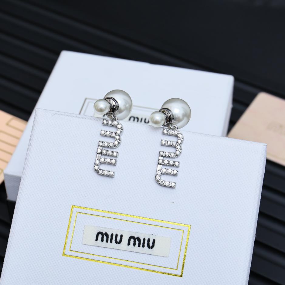 replik,replica,schmuck,1:1,beste,ohrringe,ring,Repliken Miumiu Perlen-Buchstaben-Ohrringe (FCB8) replik,replica,schmuck,1:1,beste,ohrringe,ring,Repliken Miumiu Perlen-Buchstaben-Ohrringe (FCB8)