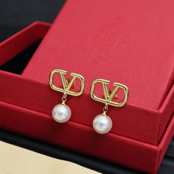 replik,replica,schmuck,1:1,beste,ohrringe,ring,Repliken Valentino-Monogramm-Perlenohrringe (B286)