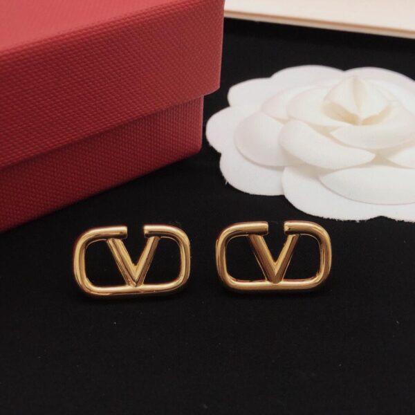 replik,replica,schmuck,1:1,beste,ohrringe,ring,Repliken Valentino V-förmige glänzende Mini-Ohrringe (25EE)