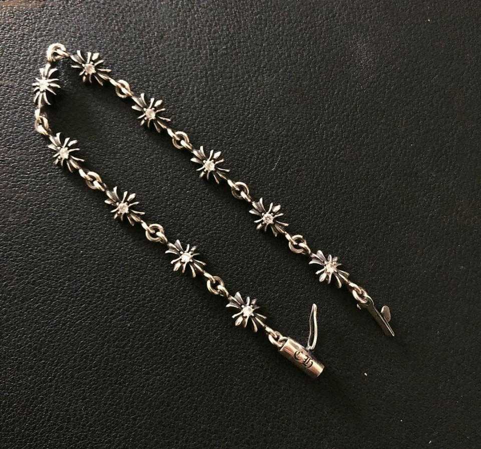 replik,replica,schmuck,1:1,beste,ohrringe,ring,Repliken Chrom-Herzen-Kreuz-Blumen-Stein-Armband replik,replica,schmuck,1:1,beste,ohrringe,ring,Repliken Chrom-Herzen-Kreuz-Blumen-Stein-Armband
