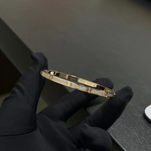 replik,replica,schmuck,1:1,beste,ohrringe,ring,Repliken Maßgeschneidertes 18-Karat-Gold, echtes Gold und echte Diamanten, schmale Cartier-Version des Schleierkraut-Armbands, voller Diamanten, maßgefertigte Version (ACD0)