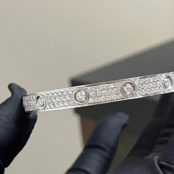 replik,replica,schmuck,1:1,beste,ohrringe,ring,Repliken Maßgeschneiderte breite Cartier-Version des Schleierkraut-Volldiamantarmbandes, maßgeschneiderte Version (4032)