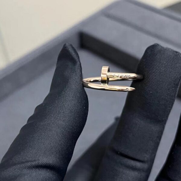 replik,replica,schmuck,1:1,beste,ohrringe,ring,Repliken Maßgeschneiderter hellgoldener Nagelring in schmaler Version von Cartier (0CDE)