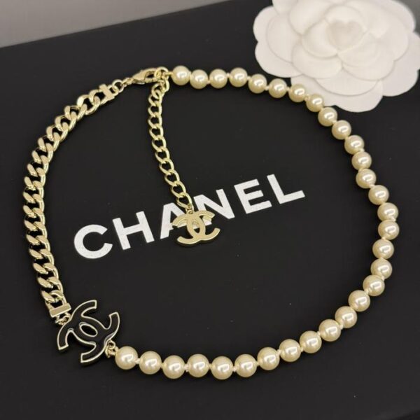 replik,replica,schmuck,1:1,beste,ohrringe,ring,Repliken Chanels neueste hohle Liebeskettenbrosche (12 n. Chr.)