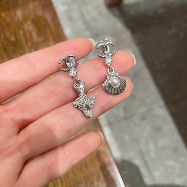 replik,replica,schmuck,1:1,beste,ohrringe,ring,Repliken Chanel klassische Doppel-C-Ohrringe (564C)