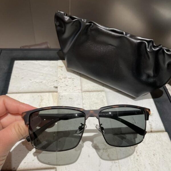 replik,replica,schmuck,1:1,beste,ohrringe,ring,Repliken Hochwertige polarisierte Prada-Sonnenbrille für Herren