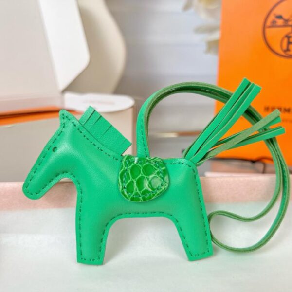 replik,replica,schmuck,1:1,beste,ohrringe,ring,Repliken Original hochwertiger HERMES Rodeo Pegase Taschenanhänger und Schlüsselanhänger mit handgefertigten Nähten