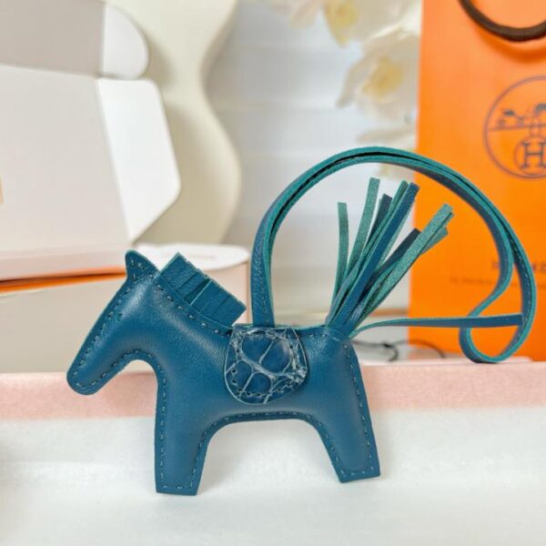 replik,replica,schmuck,1:1,beste,ohrringe,ring,Repliken Original hochwertiger HERMES Rodeo Pegase Taschenanhänger und Schlüsselanhänger mit handgefertigten Nähten