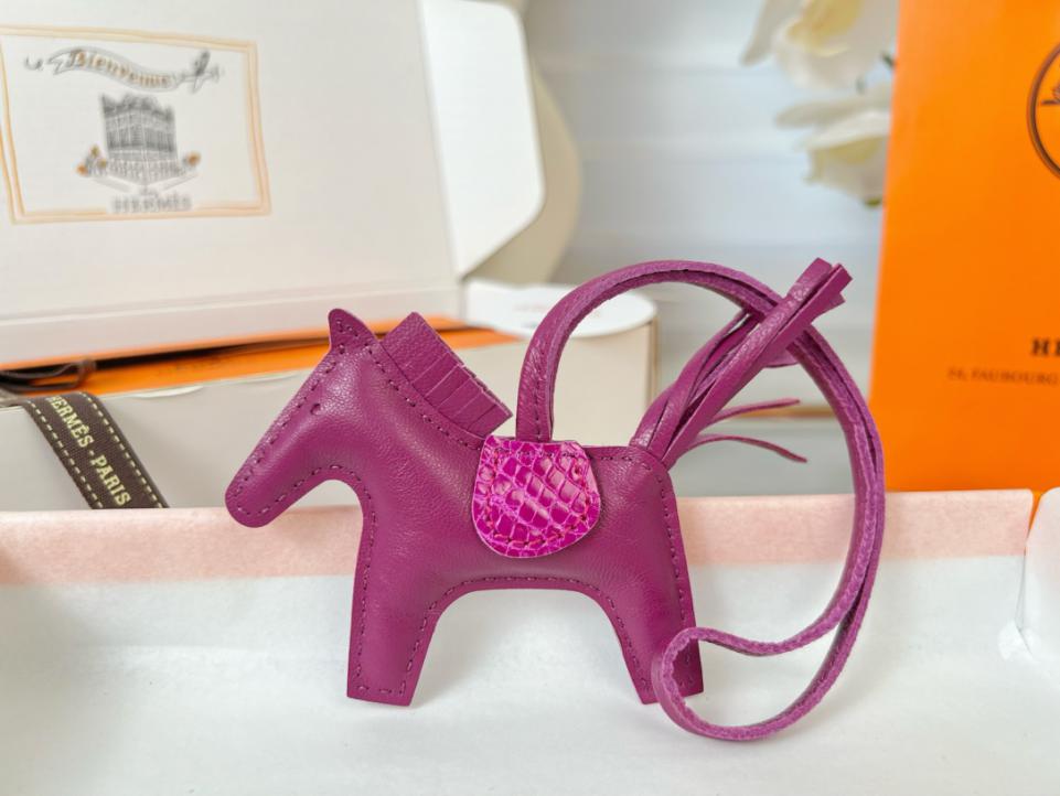replik,replica,schmuck,1:1,beste,ohrringe,ring,Repliken Original hochwertiger HERMES Rodeo Pegase Taschenanhänger und Schlüsselanhänger mit handgefertigten Nähten replik,replica,schmuck,1:1,beste,ohrringe,ring,Repliken Original hochwertiger HERMES Rodeo Pegase Taschenanhänger und Schlüsselanhänger mit handgefertigten Nähten