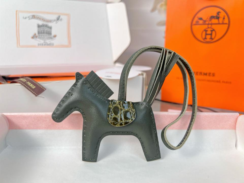 replik,replica,schmuck,1:1,beste,ohrringe,ring,Repliken Original hochwertiger HERMES Rodeo Pegase Taschenanhänger und Schlüsselanhänger mit handgefertigten Nähten replik,replica,schmuck,1:1,beste,ohrringe,ring,Repliken Original hochwertiger HERMES Rodeo Pegase Taschenanhänger und Schlüsselanhänger mit handgefertigten Nähten