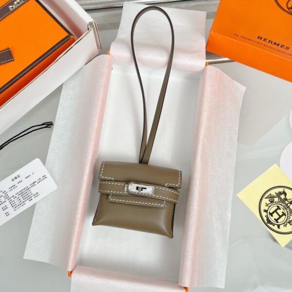replik,replica,schmuck,1:1,beste,ohrringe,ring,Repliken HERMES Kelly Kopfhörer-Taschenanhänger, exquisites Originalprodukt, rein handgefertigt mit Nähten