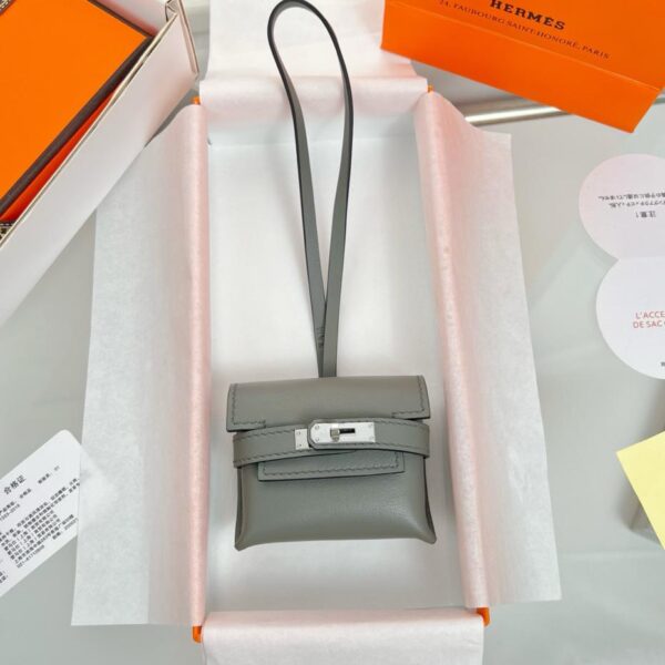 replik,replica,schmuck,1:1,beste,ohrringe,ring,Repliken HERMES Kelly Kopfhörer-Taschenanhänger, exquisites Originalprodukt, rein handgefertigt mit Nähten
