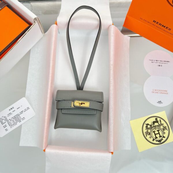 replik,replica,schmuck,1:1,beste,ohrringe,ring,Repliken HERMES Kelly Kopfhörer-Taschenanhänger, exquisites Originalprodukt, rein handgefertigt mit Nähten