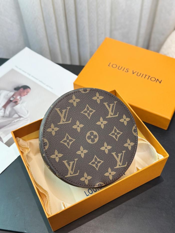 replik,replica,schmuck,1:1,beste,ohrringe,ring,Repliken Leichte Luxusserie LV Candy Box Aufbewahrungsbox Aufbewahrungsbox 3 Modelle Vivienne Candy Box replik,replica,schmuck,1:1,beste,ohrringe,ring,Repliken Leichte Luxusserie LV Candy Box Aufbewahrungsbox Aufbewahrungsbox 3 Modelle Vivienne Candy Box