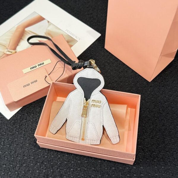 replik,replica,schmuck,1:1,beste,ohrringe,ring,Repliken MIUMIU Leder-Air-Layer-Jacken-Lanyard-Anhänger