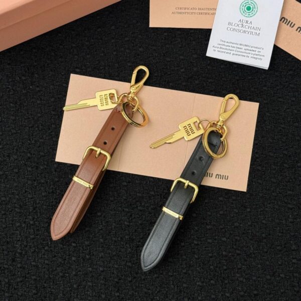 replik,replica,schmuck,1:1,beste,ohrringe,ring,Repliken MIUMIU Leder-Schlüsselanhänger-Tasche zum Aufhängen, 2 Farben