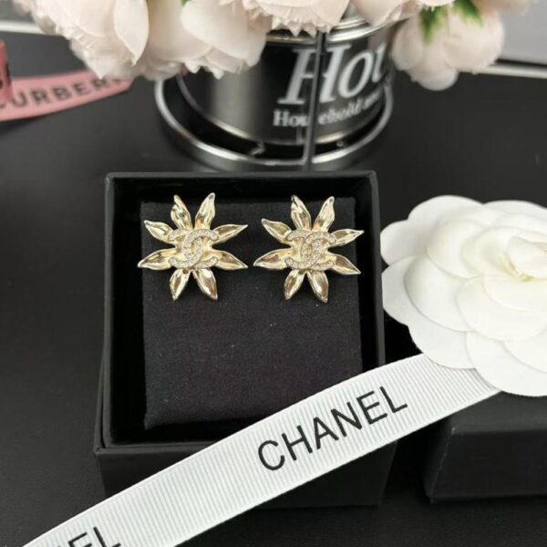 replik,replica,schmuck,1:1,beste,ohrringe,ring,Repliken Runde silberne Chanel-Ohrringe mit eingraviertem Buchstaben „C“ (ZJ5XY)
