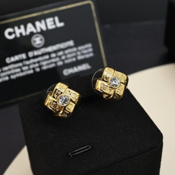 replik,replica,schmuck,1:1,beste,ohrringe,ring,Repliken Chanel 25s ovale Federbrosche mit Diamanten (J3UQU)