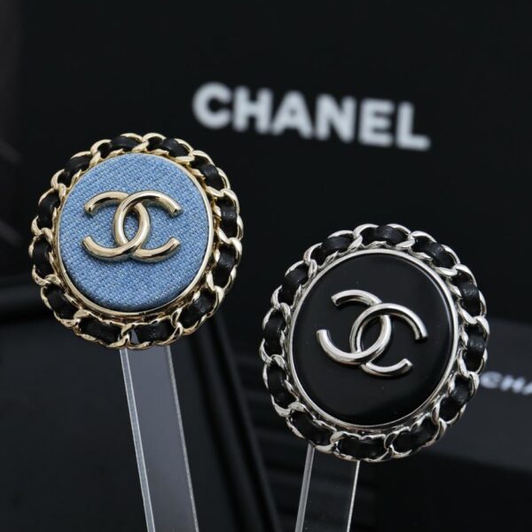 replik,replica,schmuck,1:1,beste,ohrringe,ring,Repliken Chanel 25p ovale Lederbrosche (NKMEG)