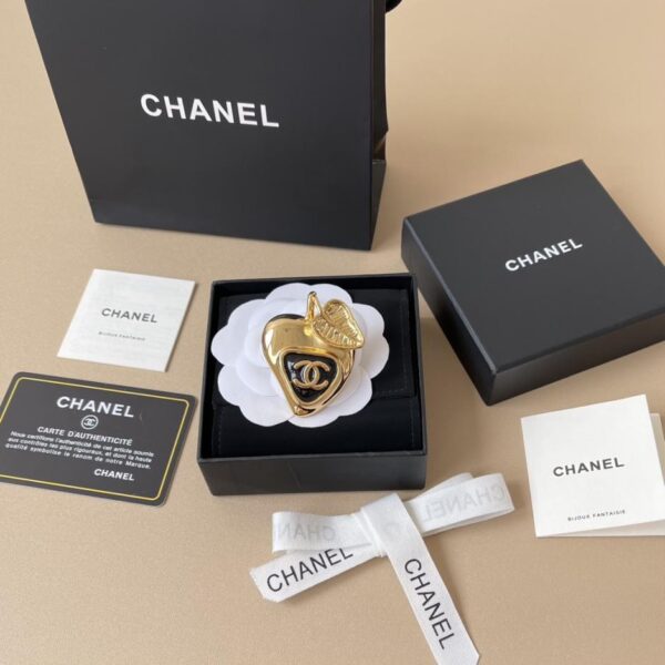 replik,replica,schmuck,1:1,beste,ohrringe,ring,Repliken Chanel Neue 25a Schwarze Erdbeerbrosche (MTTA2)