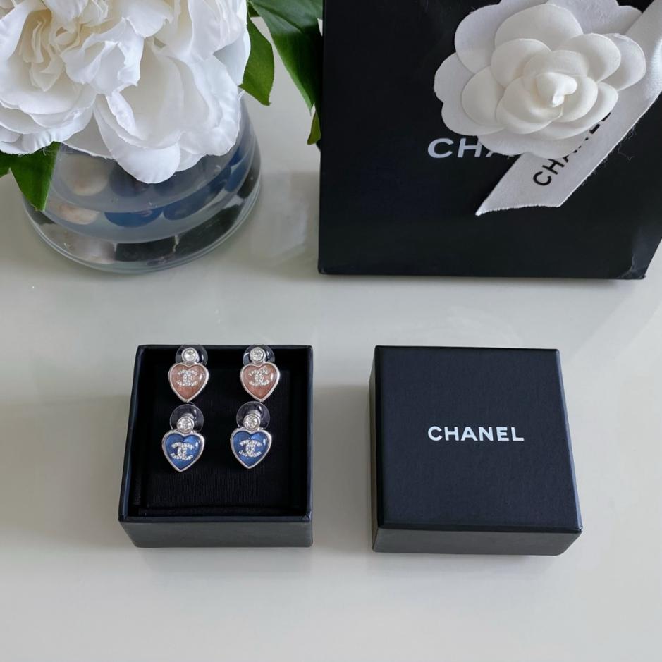 replik,replica,schmuck,1:1,beste,ohrringe,ring,Repliken Chanel – Herzohrringe mit blauen und rosa Strasssteinen (7PGVK) replik,replica,schmuck,1:1,beste,ohrringe,ring,Repliken Chanel – Herzohrringe mit blauen und rosa Strasssteinen (7PGVK)