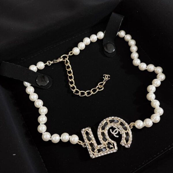 replik,replica,schmuck,1:1,beste,ohrringe,ring,Repliken CHANEL Perlenkette mit hohlem quadratischem Buchstaben (K13VV)