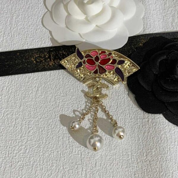 replik,replica,schmuck,1:1,beste,ohrringe,ring,Repliken Chanel 25A Diamantmuster Hohlherz + Perlenbrosche (DMJG3)