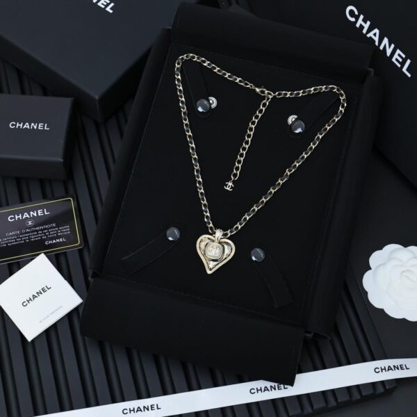 replik,replica,schmuck,1:1,beste,ohrringe,ring,Repliken Chanel – Lange Herzkette aus Schaffell (WQ1OD)