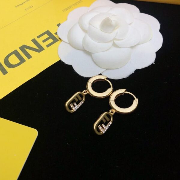 replik,replica,schmuck,1:1,beste,ohrringe,ring,Repliken FENDI neue Logo-Ohrringe, hochwertige Individualisierung (VY89O)