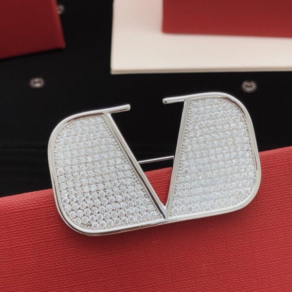 replik,replica,schmuck,1:1,beste,ohrringe,ring,Repliken Valentino neueste Brosche, einheitliches ZP-Messingmaterial (VT9XW)